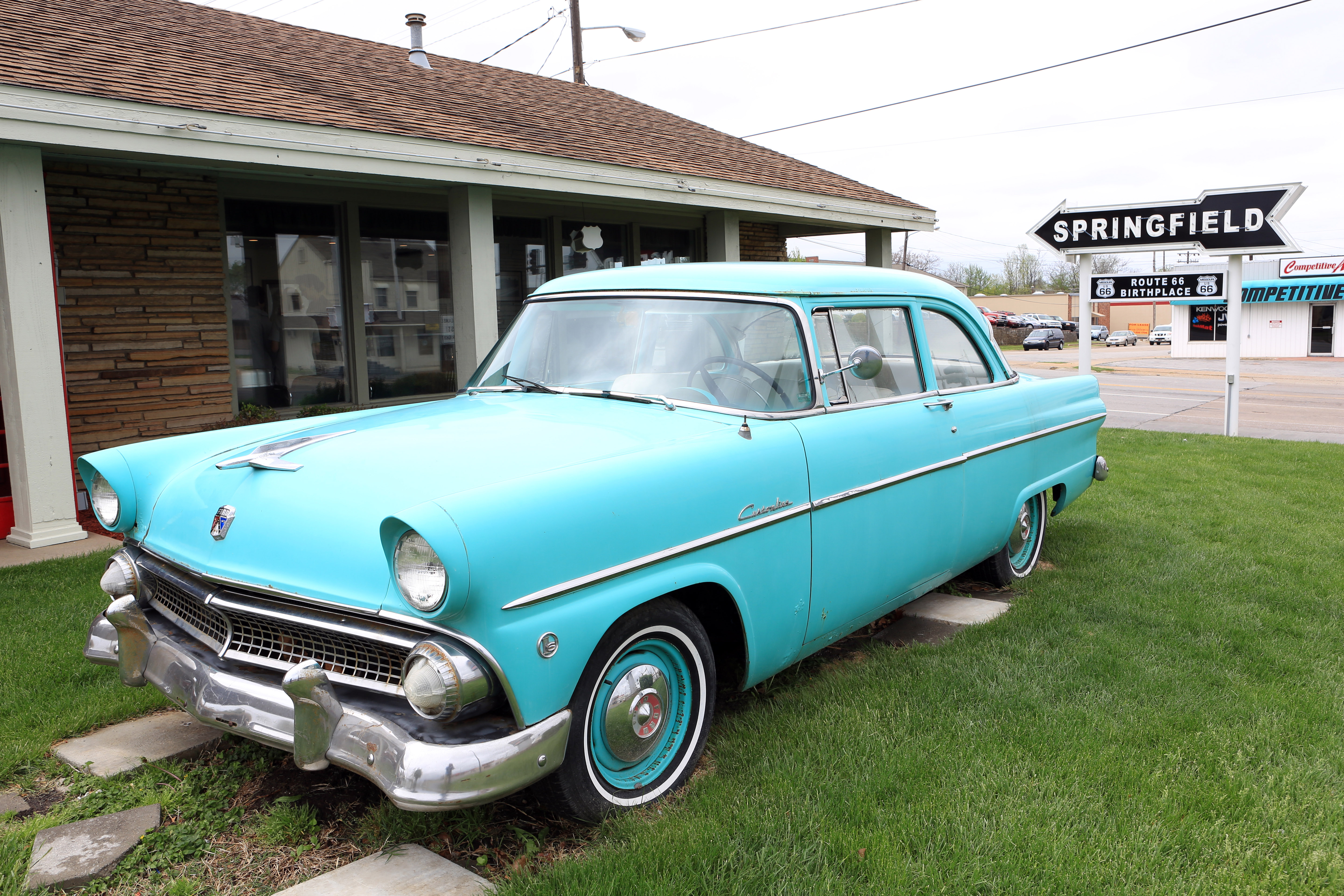 Classic car on Route 66 in Missouri