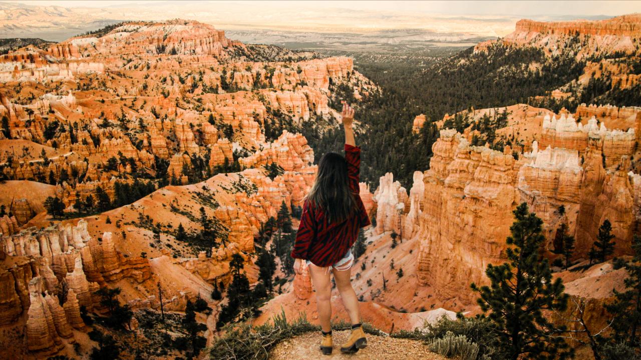 Hiking in Bryce Canyon National Park, Utah