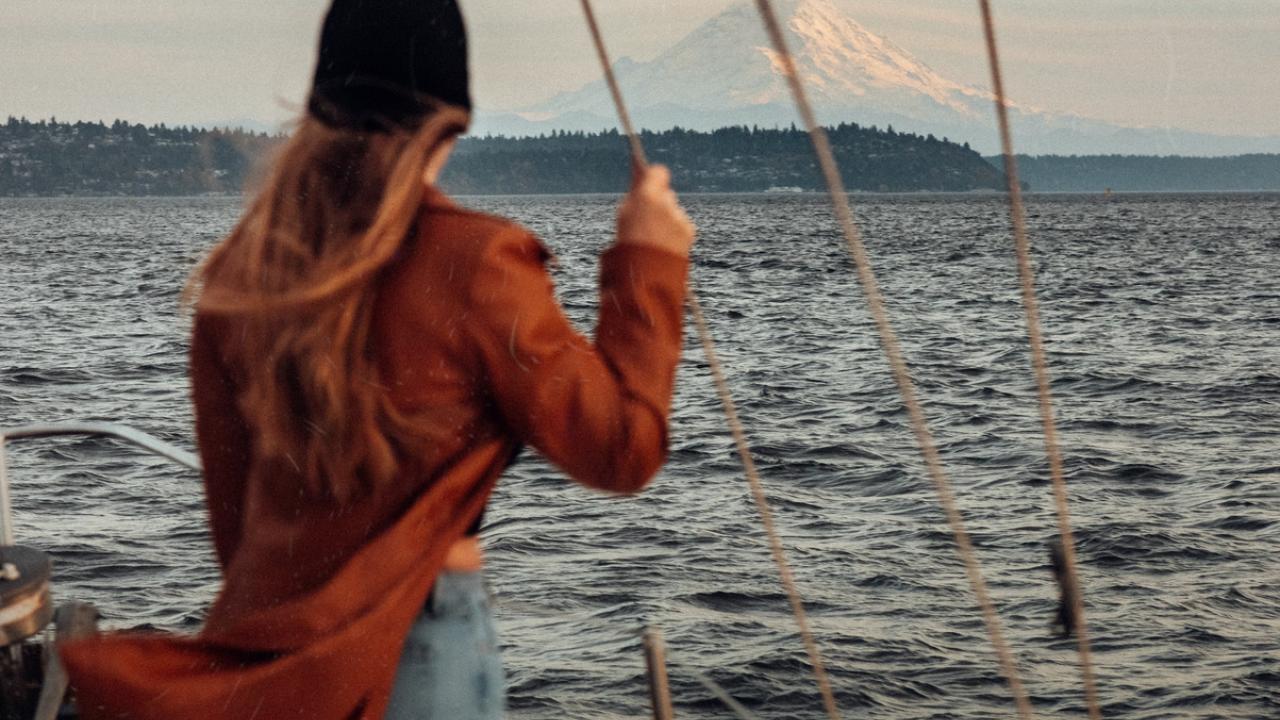 View of Mount Rainier from a boat tour near Seattle, Washington