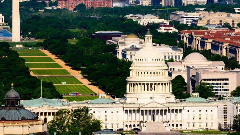 Washington, D.C., frente a Virginia, al otro lado del Potomac River Washington, D.C., frente a Virginia, al otro lado del Potomac River