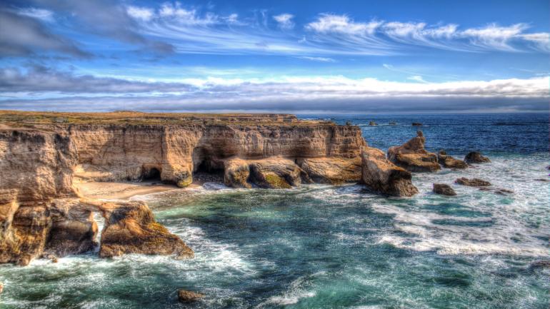 Rugged cliffs, secluded beaches and rolling hills are just some of the incredible natural features that make Montaña de Oro State Park special. Rugged cliffs, secluded beaches and rolling hills are just some of the incredible natural features that make Montaña de Oro State Park special.