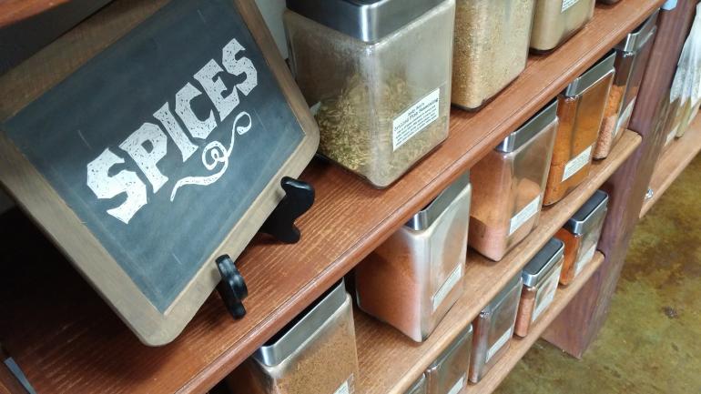Look for restaurant markets that offer freshly prepared meals to enjoy on the spot and Cajun and Creole spice mixes to take away as souvenirs. Look for restaurant markets that offer freshly prepared meals to enjoy on the spot and Cajun and Creole spice mixes to take away as souvenirs.