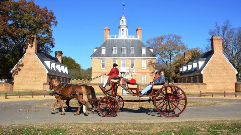 Horse and carriage at the Governor's Palace in Williamsburg, Virginia Horse and carriage at the Governor's Palace in Williamsburg, Virginia