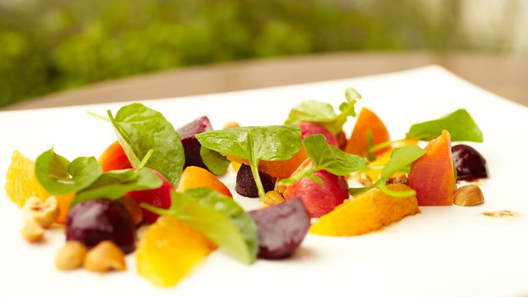 Solbar ist für innovative Küche mit Produkten aus der Region bekannt. Solbar ist für innovative Küche mit Produkten aus der Region bekannt.