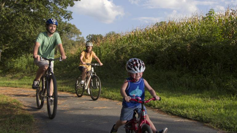 The Virginia Capital Trail follows the James River and provides a fully-paved biking experience – perfect for families. The Virginia Capital Trail follows the James River and provides a fully-paved biking experience – perfect for families.