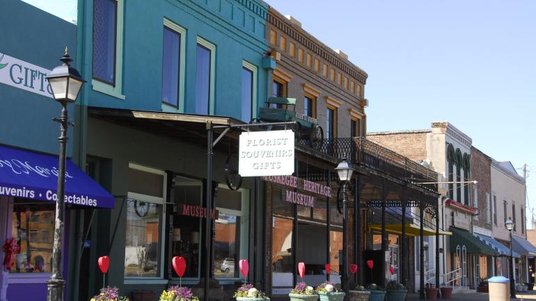 Downtown Tuskegee, Alabama, a short drive from U.S. National Park Service historic sites Downtown Tuskegee, Alabama, a short drive from U.S. National Park Service historic sites