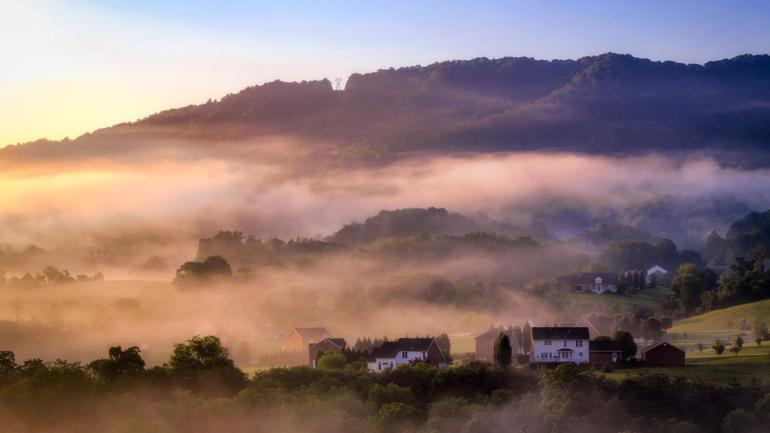 You’ll find many scenic overlooks along the Blue Ridge Parkway. Save time to stop and enjoy the view. You’ll find many scenic overlooks along the Blue Ridge Parkway. Save time to stop and enjoy the view.