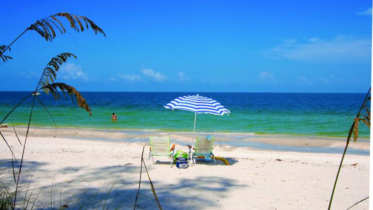 Snorkel, swim or sunbathe on the pristine shores of Delnor-Wiggins Pass State Park in Naples. Snorkel, swim or sunbathe on the pristine shores of Delnor-Wiggins Pass State Park in Naples.