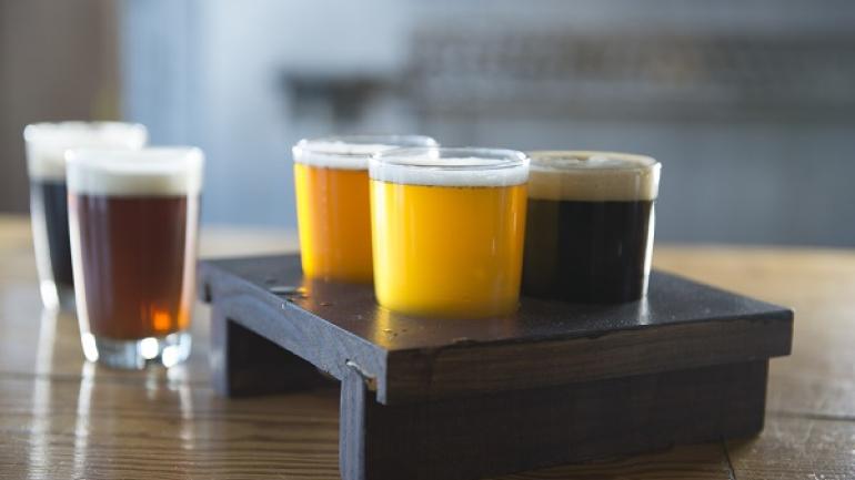 Sample artisanal beers – dark to light – in tasting flights while you enjoy the music in the tap room of Spartanburg's RJ Rockers Brewing Company. Sample artisanal beers – dark to light – in tasting flights while you enjoy the music in the tap room of Spartanburg's RJ Rockers Brewing Company.