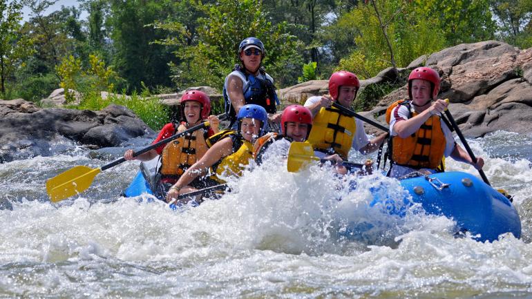 Whitewater rafting right in the middle of the city? Yep, it’s possible in downtown Richmond, Virginia. Whitewater rafting right in the middle of the city? Yep, it’s possible in downtown Richmond, Virginia.