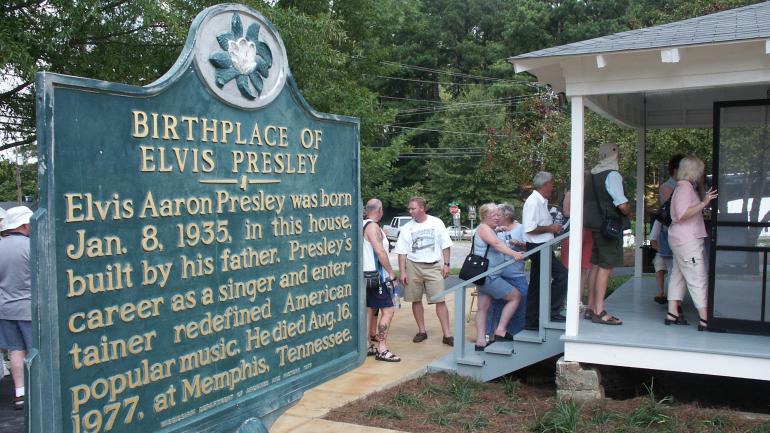 Elvis Presley Birthplace — Tupelo, Mississippi Elvis Presley Birthplace — Tupelo, Mississippi