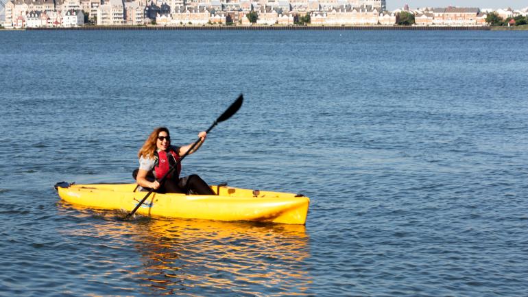 Free guided kayak tours along the Hudson River at Liberty State Park in Jersey City, New Jersey Free guided kayak tours along the Hudson River at Liberty State Park in Jersey City, New Jersey