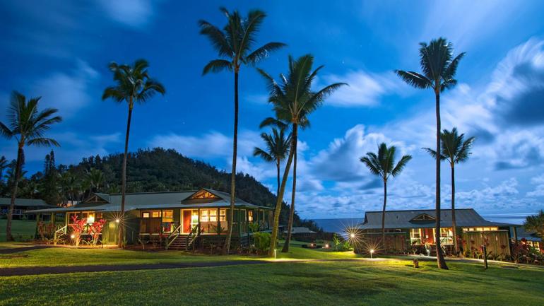 Let the Travaasa Hana’s beautiful sea views help melt away your stress. Let the Travaasa Hana’s beautiful sea views help melt away your stress.