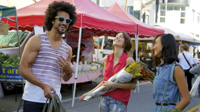 Find the freshest of the local bounty at a Santa Monica farmers market. Find the freshest of the local bounty at a Santa Monica farmers market.
