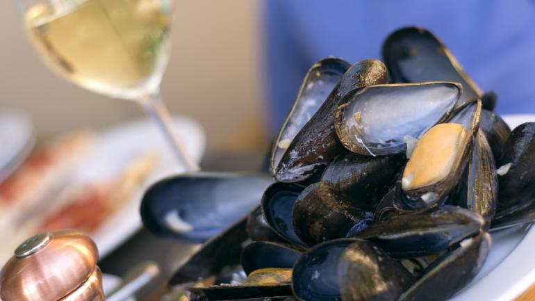 Fresh seafood is harvested from the waters off of San Francisco and on farms near the city. Fresh seafood is harvested from the waters off of San Francisco and on farms near the city.