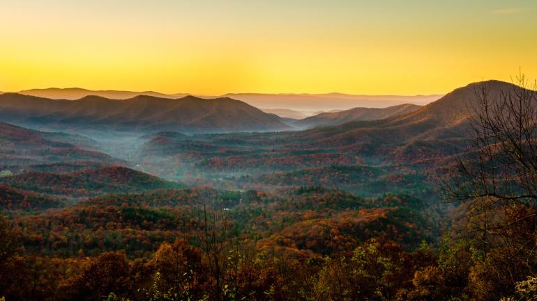 Sun sets over a valley in Wytheville, Virginia Sun sets over a valley in Wytheville, Virginia