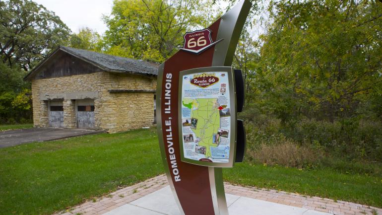 The Route 66 Kiosk is a popular stop for visitors to discover all the attractions that Route 66 has to offer. The Route 66 Kiosk is a popular stop for visitors to discover all the attractions that Route 66 has to offer.