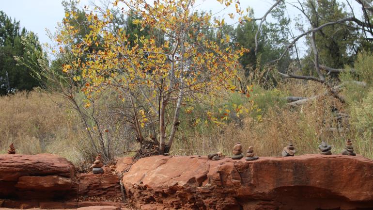 Pebble shrines at Buddha Beach – a vortex in Sedona, Arizona Pebble shrines at Buddha Beach – a vortex in Sedona, Arizona