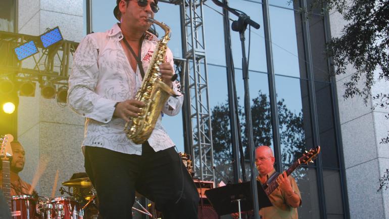 Music lovers in San Antonio enjoy free events like the Jazz'sALIVE Festival in Travis Park Music lovers in San Antonio enjoy free events like the Jazz'sALIVE Festival in Travis Park