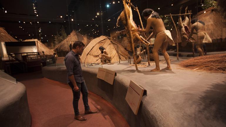 Learning about Native Americans at the Cahokia Mounds State Historic Site Learning about Native Americans at the Cahokia Mounds State Historic Site