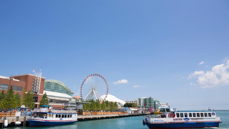 Visiting Chicago attractions via Shoreline Sightseeing tours Visiting Chicago attractions via Shoreline Sightseeing tours