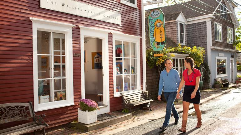 Leisurely stroll through quaint and quiet Provincetown Leisurely stroll through quaint and quiet Provincetown