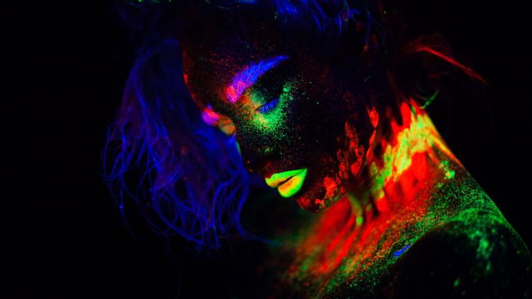 Art, makeup, light and fashion – inspired by Electronic Dance Music Art, makeup, light and fashion – inspired by Electronic Dance Music
