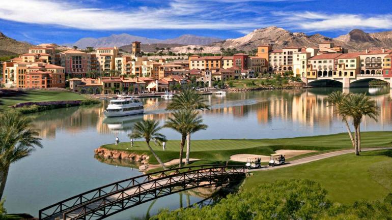 Scenic greens and resort views at Lake Las Vegas Scenic greens and resort views at Lake Las Vegas