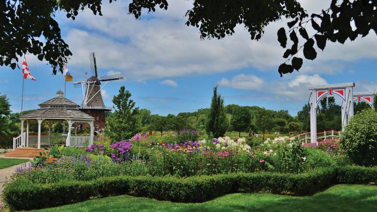 Hübsche Blütenpracht in den Windmill Island Gardens Hübsche Blütenpracht in den Windmill Island Gardens