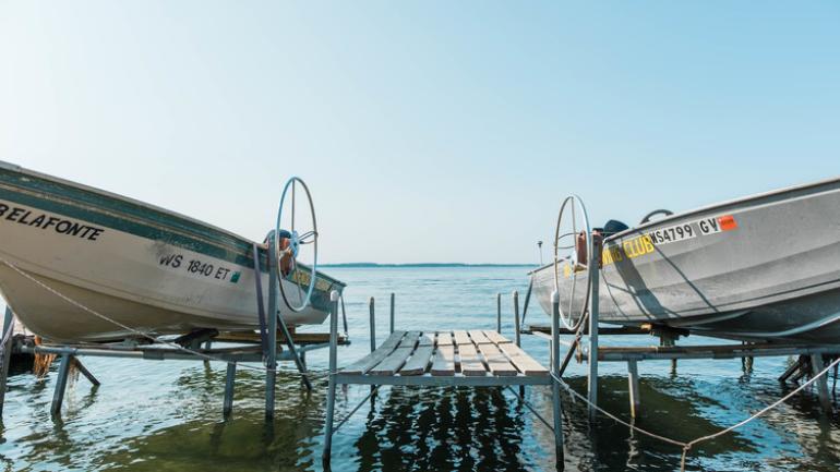 boats on Lake Ore-be-Gone boats on Lake Ore-be-Gone