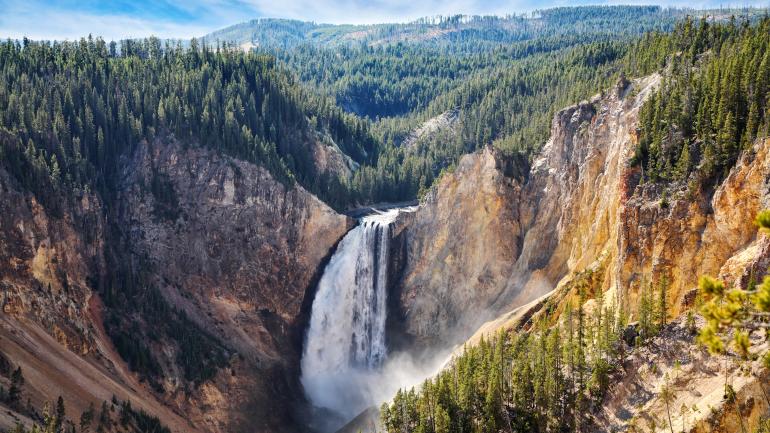 Yellowstone Falls in the Grand Canyon of the Yellowstone in Yellowstone National Park, Wyoming Yellowstone Falls in the Grand Canyon of the Yellowstone in Yellowstone National Park, Wyoming