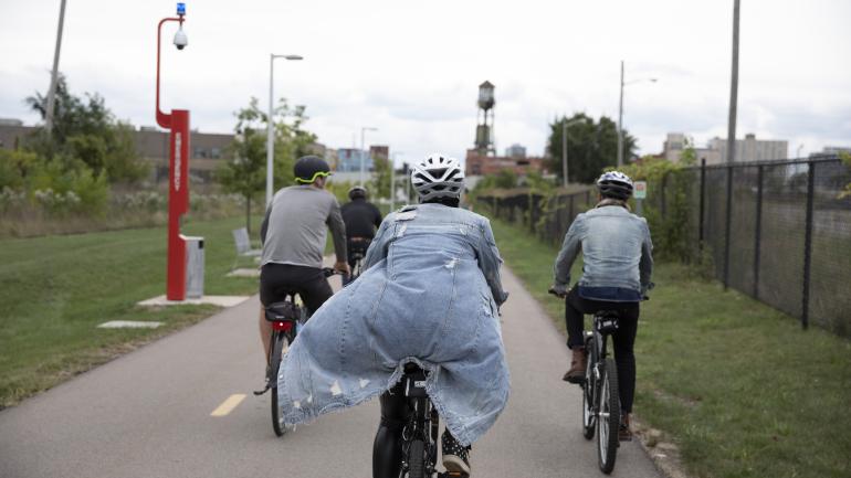 Touring Detroit by bicycle Touring Detroit by bicycle