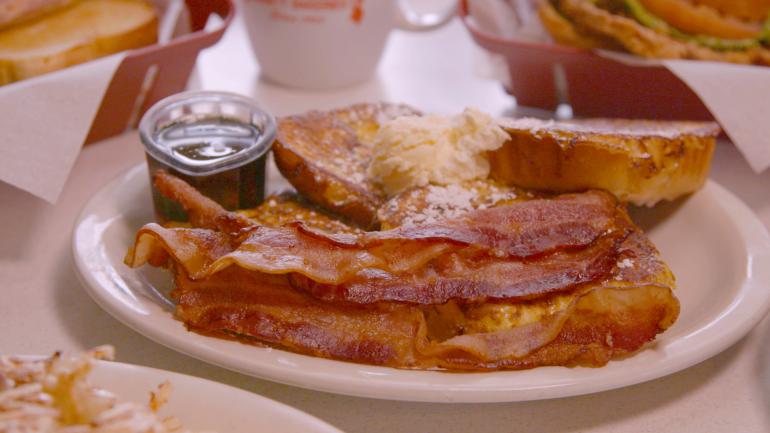 A hearty breakfast of French toast, bacon and eggs at Jubelt’s Bakery & Restaurant A hearty breakfast of French toast, bacon and eggs at Jubelt’s Bakery & Restaurant