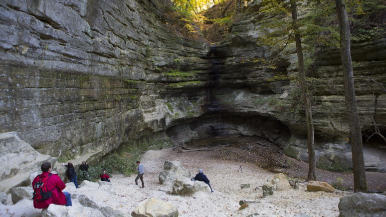 Marveling as the massive rock formations of Starved Rock State Park Marveling as the massive rock formations of Starved Rock State Park