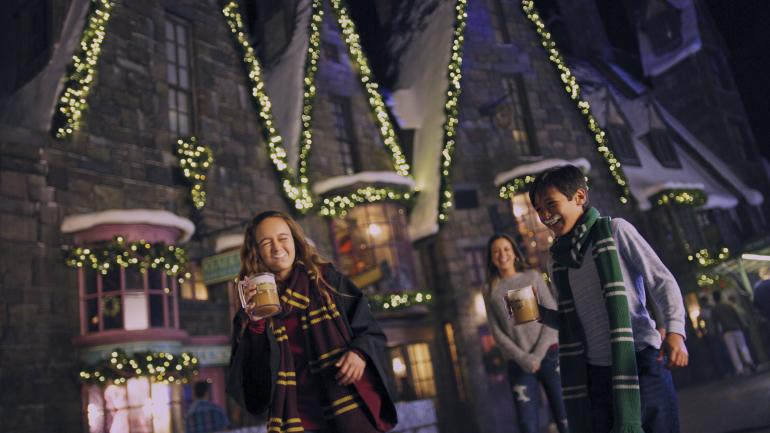 Celebrating Christmas in The Wizarding World of Harry Potter™