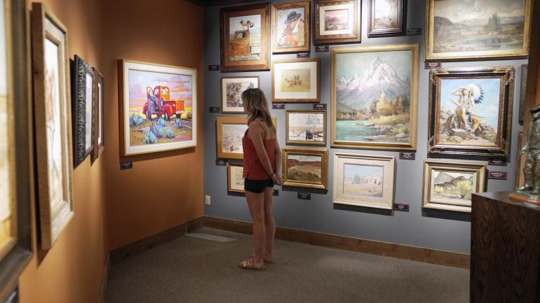 Viewing art in the Garis Gallery of the American West at the Chisholm Trail Heritage Center Viewing art in the Garis Gallery of the American West at the Chisholm Trail Heritage Center