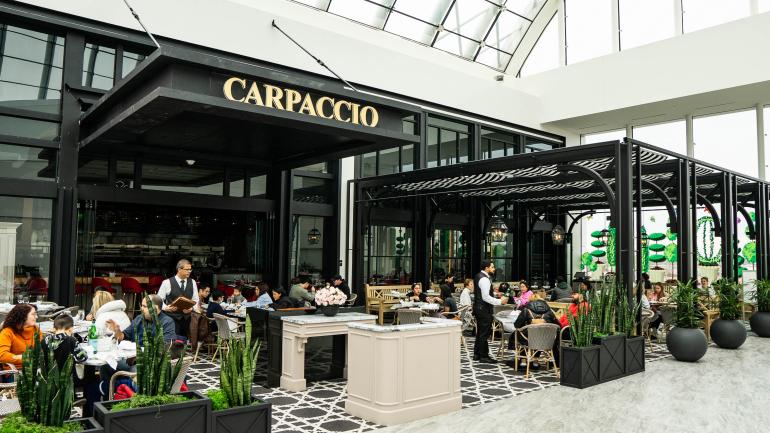 Fine food and al fresco ambiance at CARPACCIO Fine food and al fresco ambiance at CARPACCIO