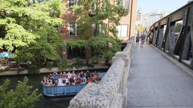 Peaceful recreation trails line the San Antonio Riverwalk Peaceful recreation trails line the San Antonio Riverwalk
