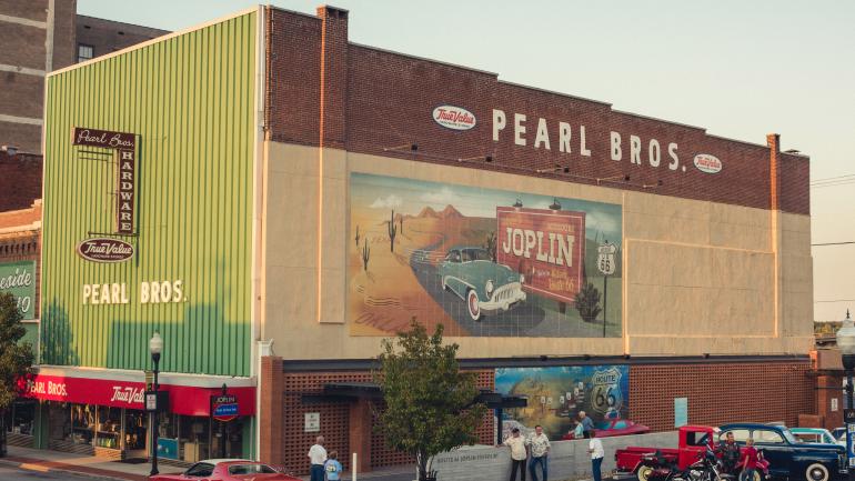 Route 66-inspired murals decorate Joplin’s Route 66 Mural Park Route 66-inspired murals decorate Joplin’s Route 66 Mural Park