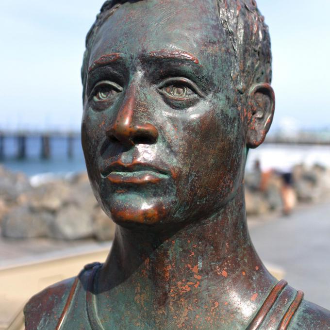 Surfing was introduced to the mainland of the USA in Redondo Beach in 1907 by Hawaiian surfer George Freeth. Surfing was introduced to the mainland of the USA in Redondo Beach in 1907 by Hawaiian surfer George Freeth.