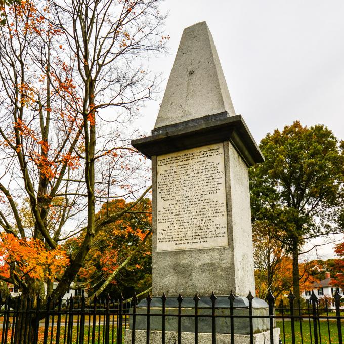 Lexington is home to the USA's oldest war memorial, the Revolutionary Monument, which was completed on July 4, 1799. Lexington is home to the USA's oldest war memorial, the Revolutionary Monument, which was completed on July 4, 1799.