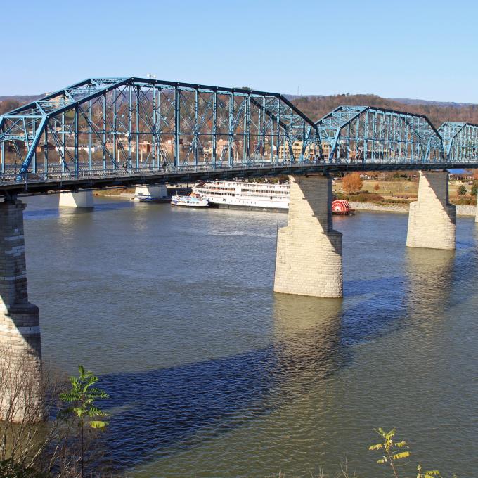 The 724-meter Walnut Street Bridge in Chattanooga, one of the world’s longest pedestrian bridges The 724-meter Walnut Street Bridge in Chattanooga, one of the world’s longest pedestrian bridges