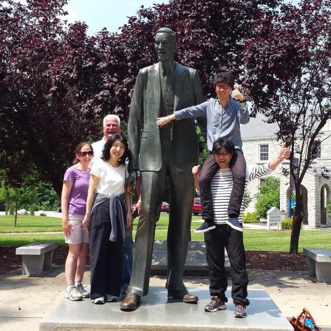 The world’s tallest man The world’s tallest man
