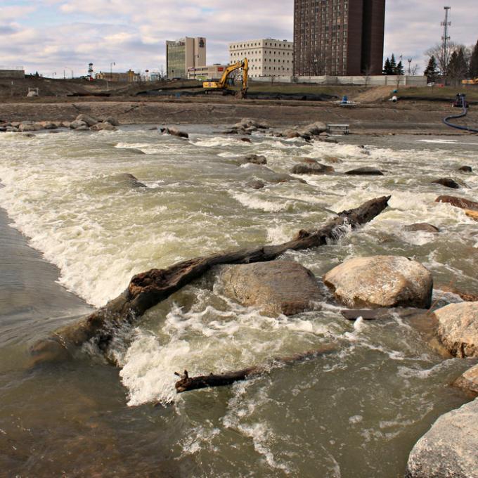 The Red River separating Fargo and Moorhead The Red River separating Fargo and Moorhead
