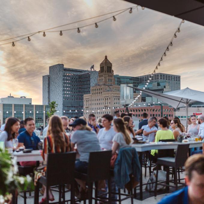 Rooftop dining in Rochester, Minnesota Rooftop dining in Rochester, Minnesota