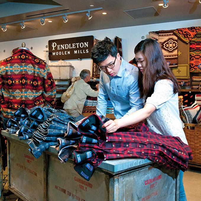 Shopping in Portland, Oregon Shopping in Portland, Oregon