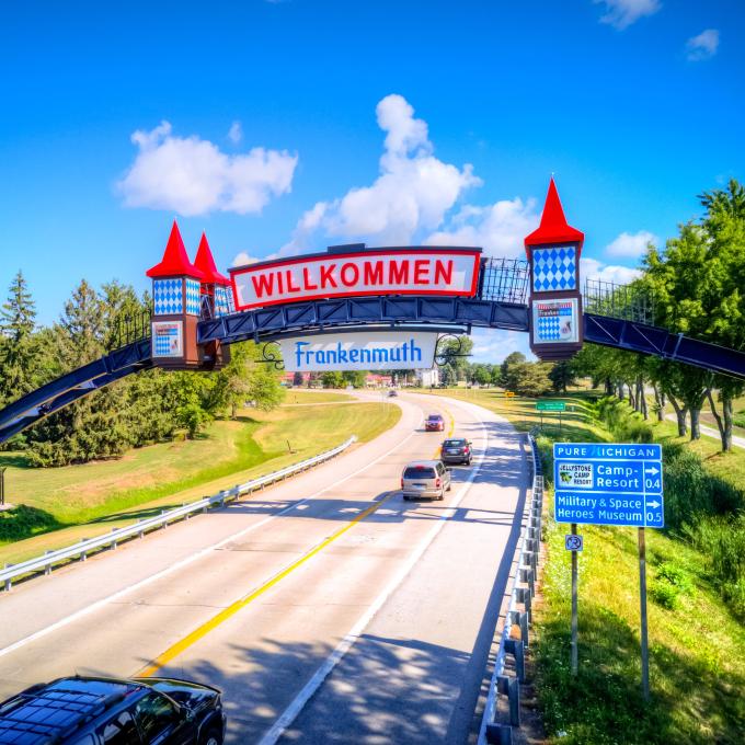 The Palmer Frankenmuth Gateway Arch welcomes motorists at the southern boundary of Frankenmuth, Michigan The Palmer Frankenmuth Gateway Arch welcomes motorists at the southern boundary of Frankenmuth, Michigan