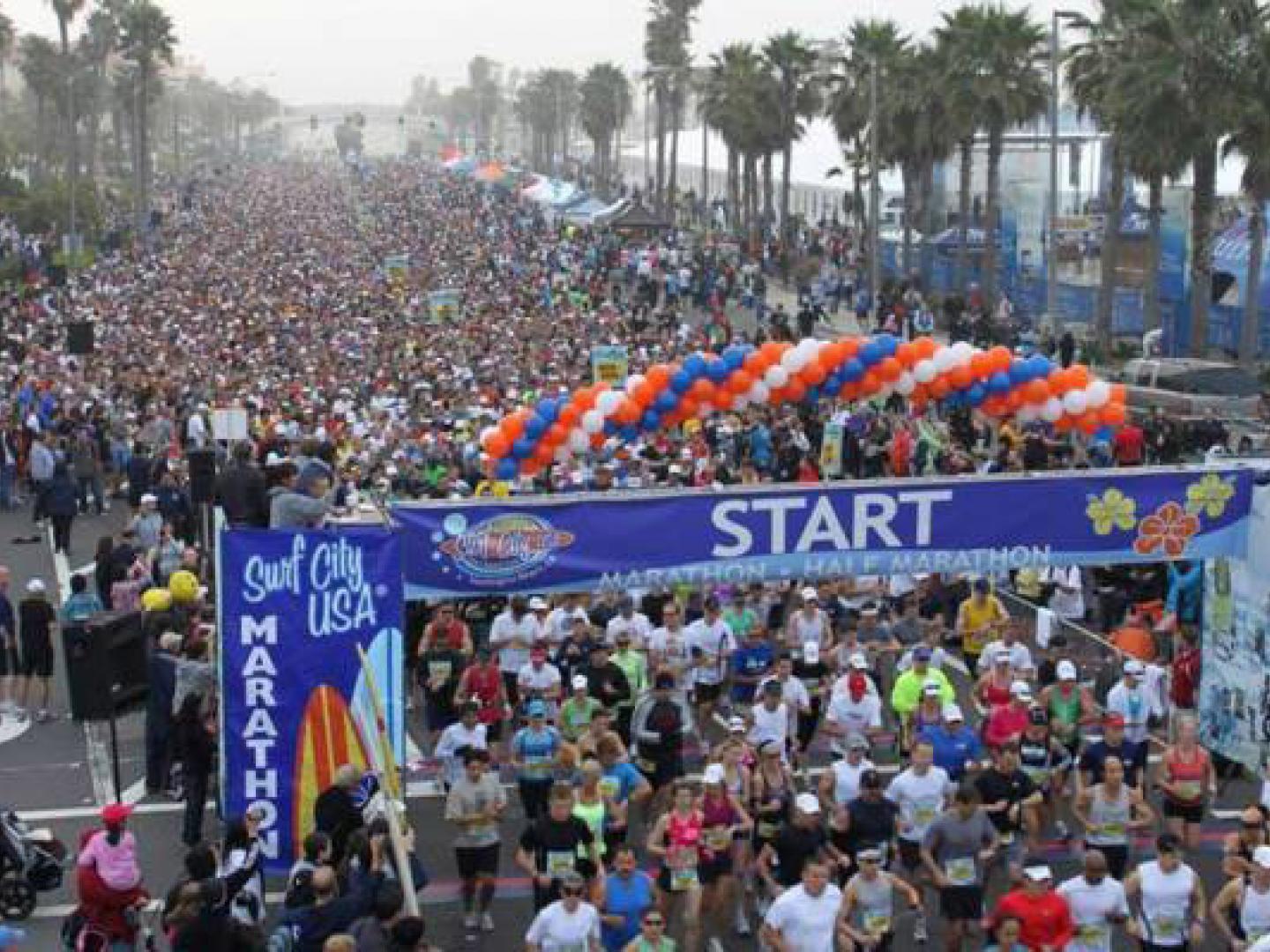 Foule record pour le marathon Surf City USA Foule record pour le marathon Surf City USA