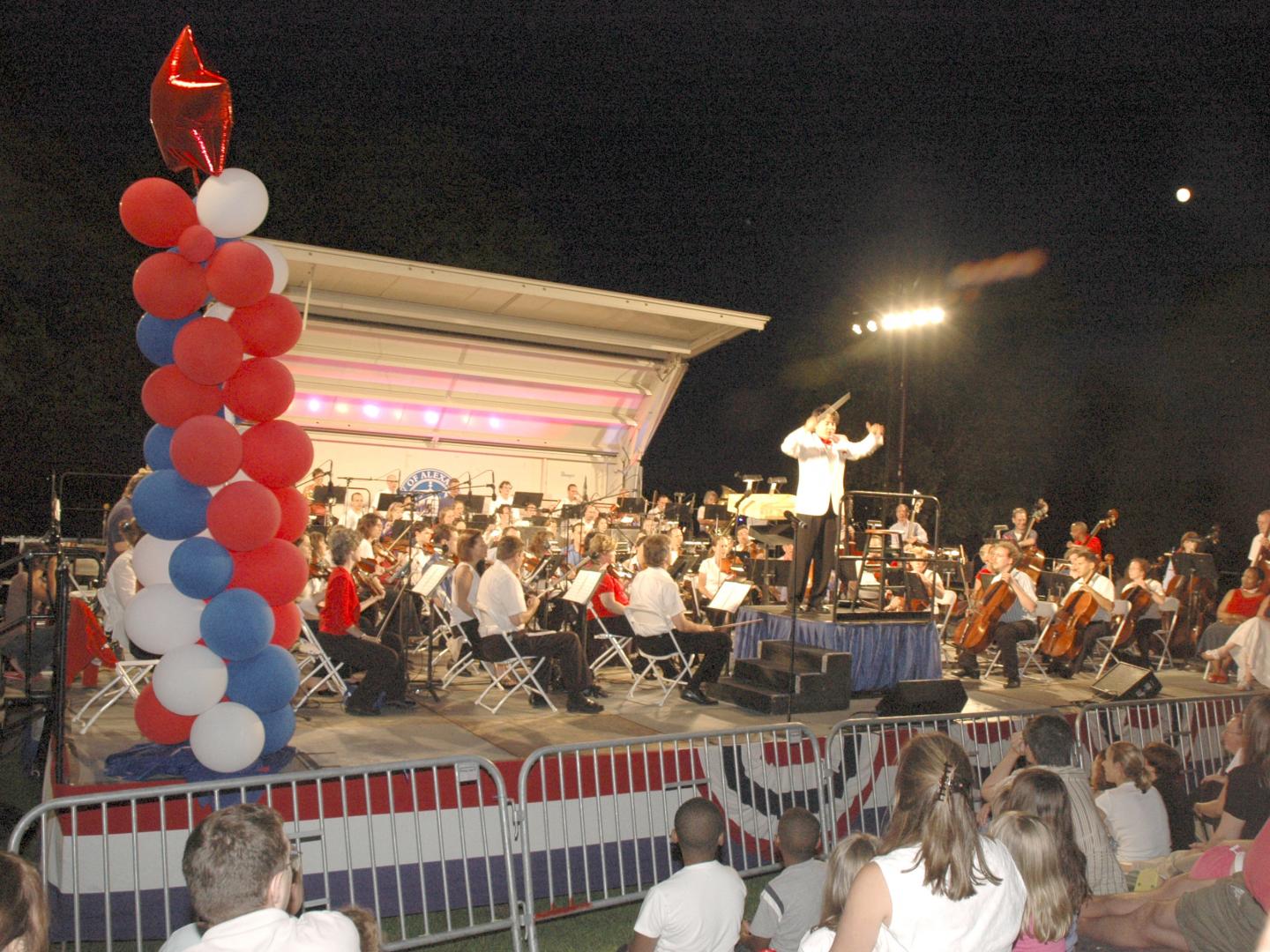 Bandauftritt bei der Feier zum Stadtjubiläum in Alexandria Bandauftritt bei der Feier zum Stadtjubiläum in Alexandria