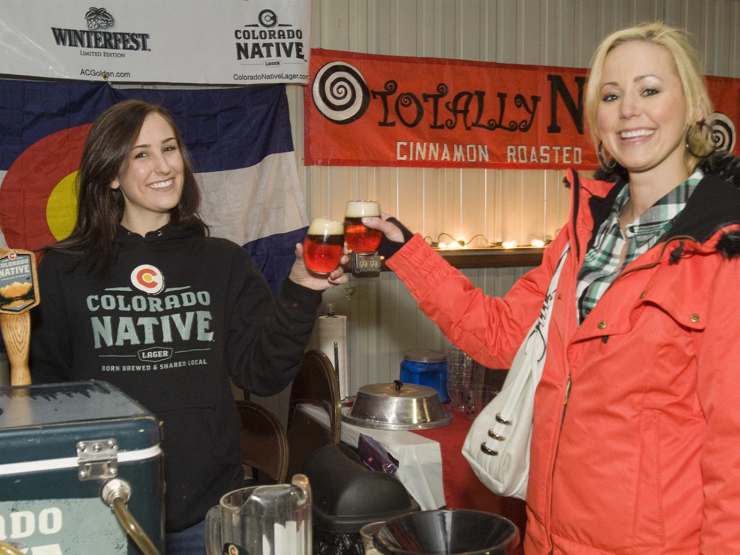 Wein, Craft-Bier und Chili aus Colorado beim Estes Park Winter Festival Wein, Craft-Bier und Chili aus Colorado beim Estes Park Winter Festival